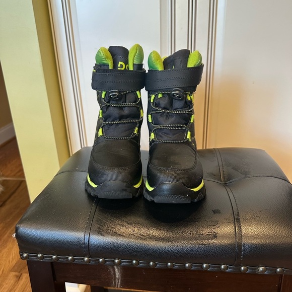 Kids Black and Green Boots - Picture 1 of 4